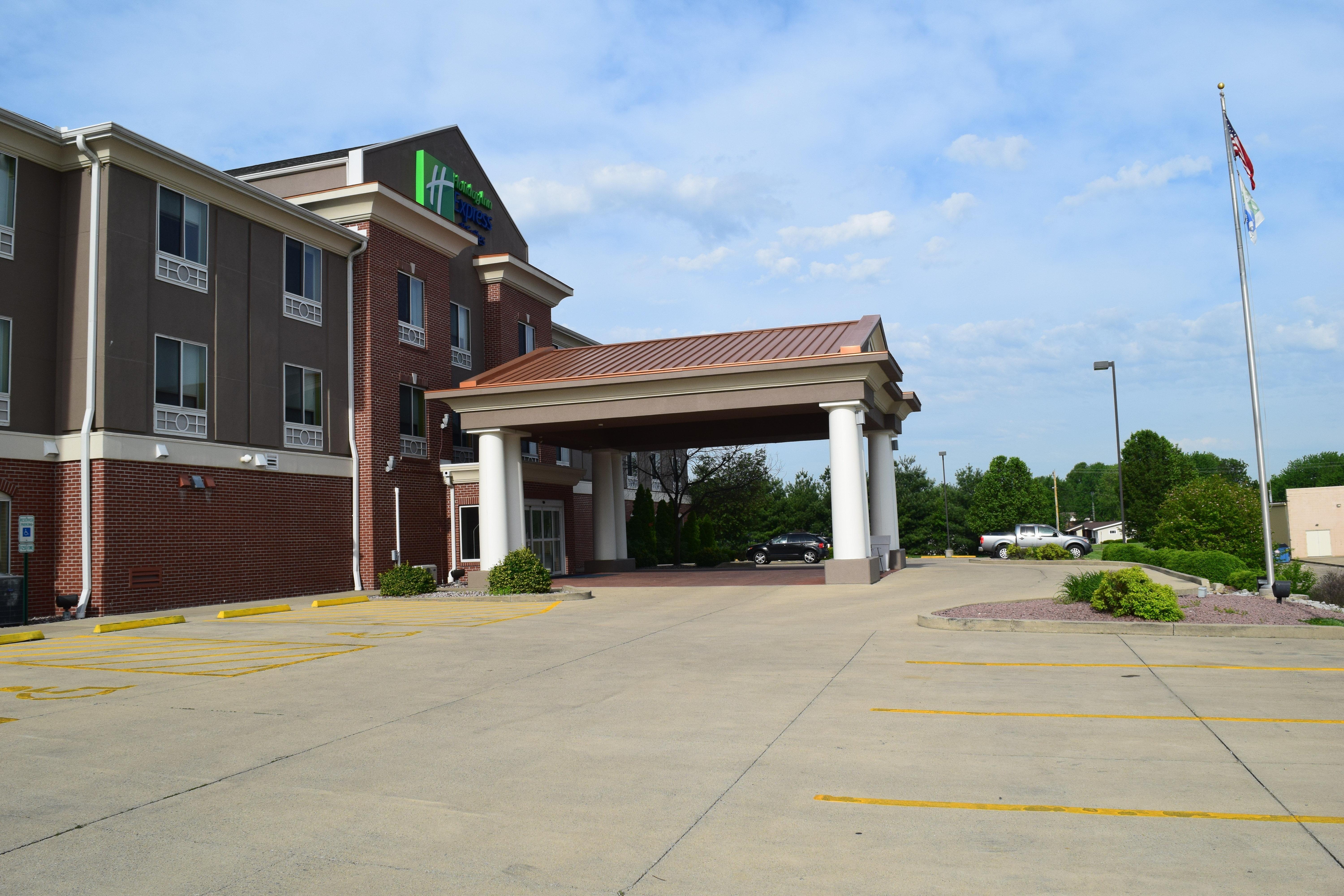 Holiday Inn Express & Suites Sparta Extérieur photo